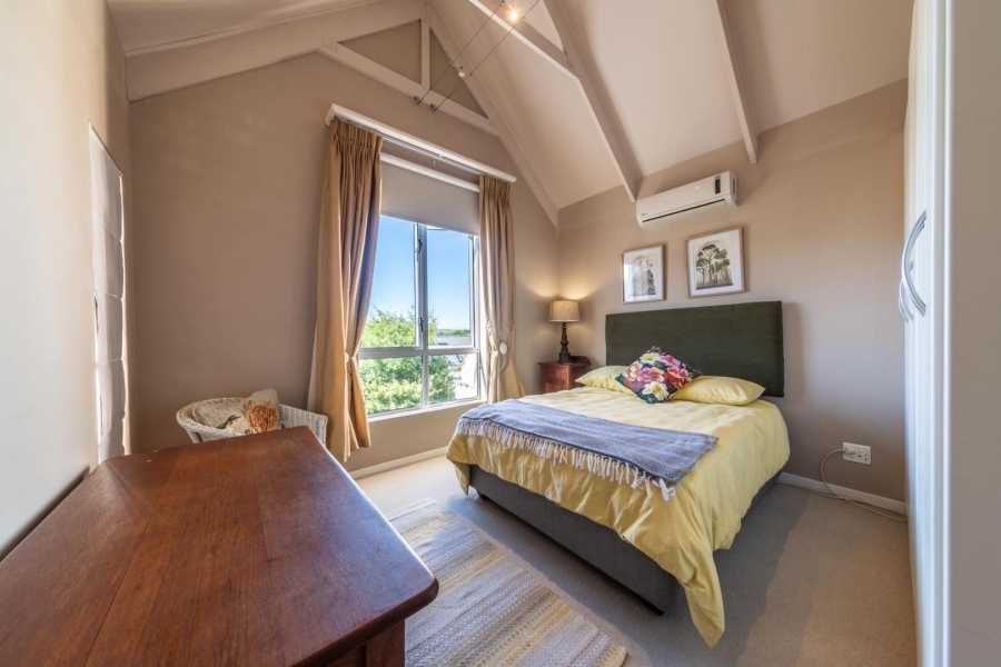 To Let 2 Bedroom Property for Rent in Onder Papegaaiberg Western Cape